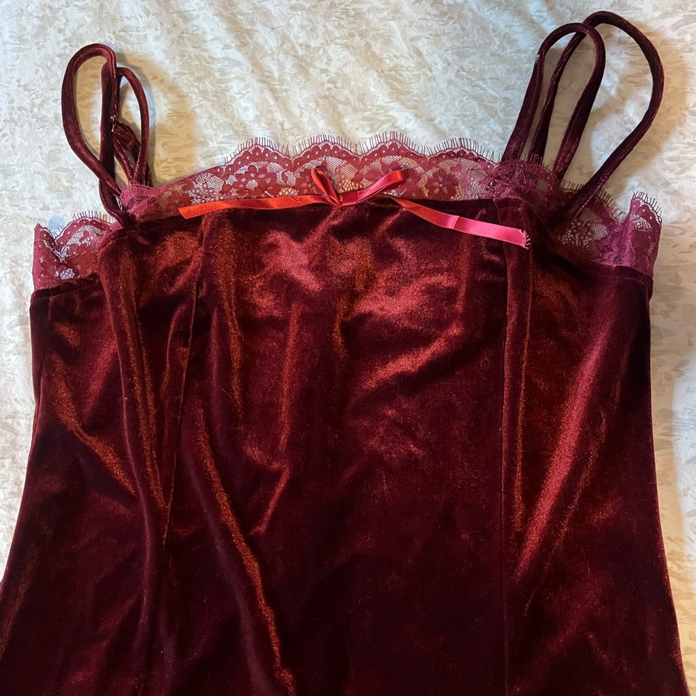 90’s VELVET STRAPPY DATE NIGHT DRESS